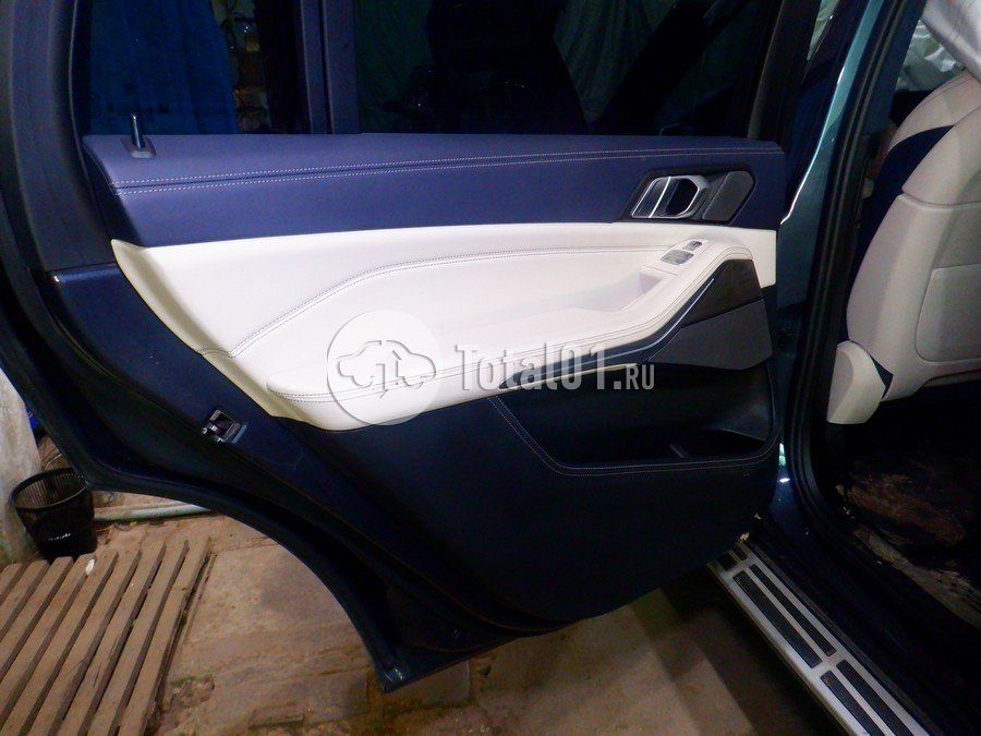 Фото BMW X7 44