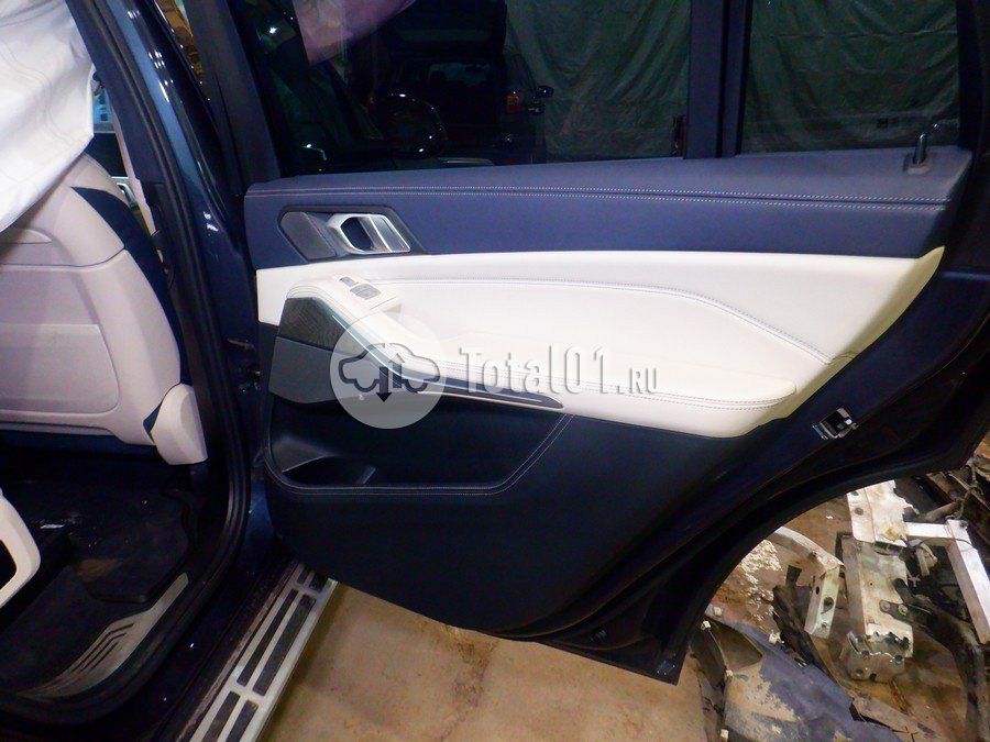Фото BMW X7 106