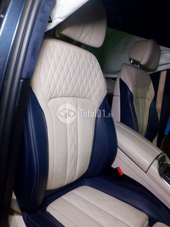 Фото BMW X7 112
