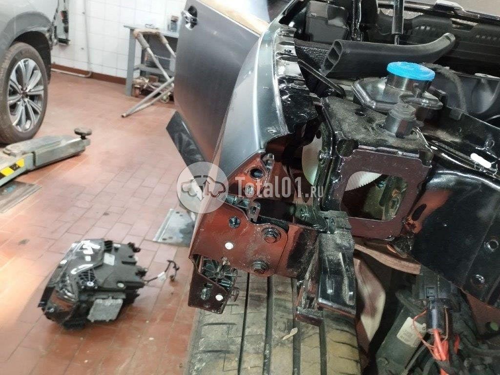 Фото BMW XM 928