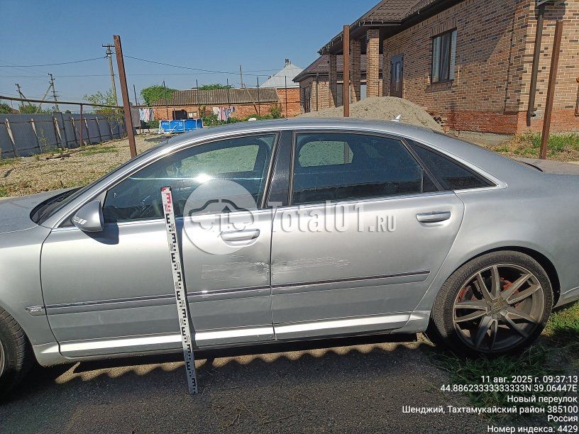 Фото Audi A8 16