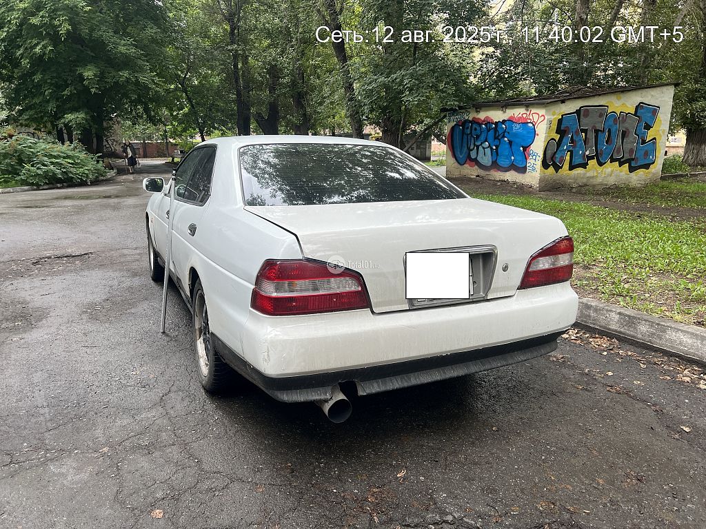 Фото Nissan Laurel 2