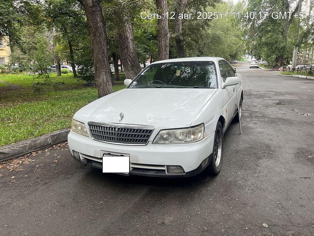 Фото Nissan Laurel 8