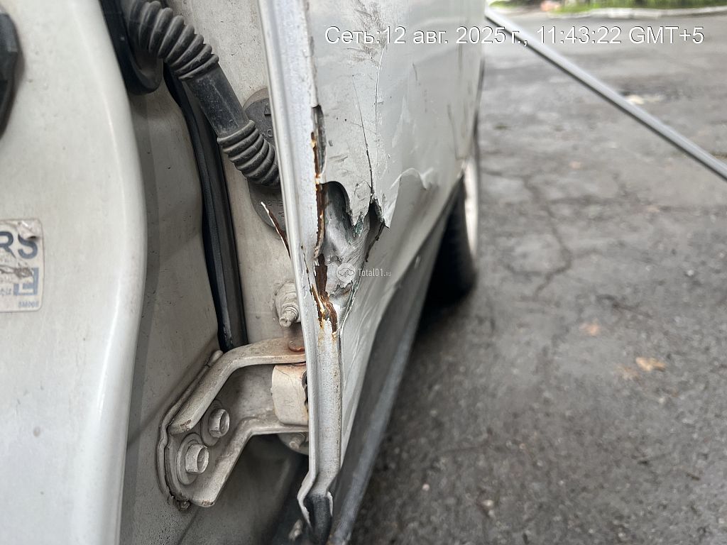 Фото Nissan Laurel 90