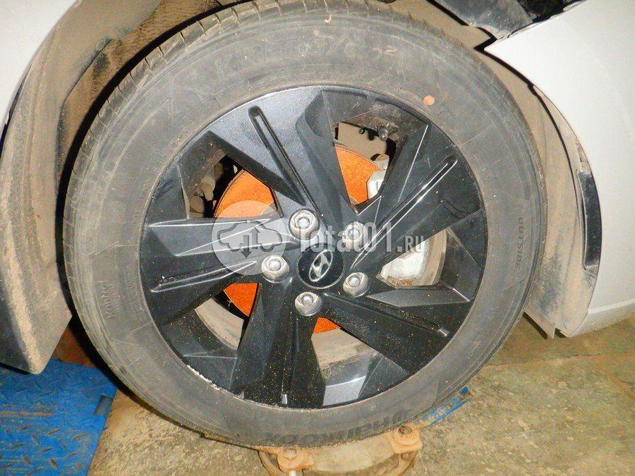 Фото Hyundai Elantra 140