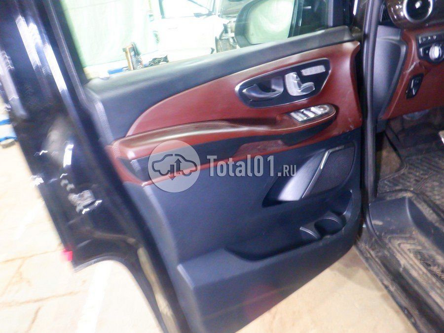 Фото Mercedes-Benz V-класс 124