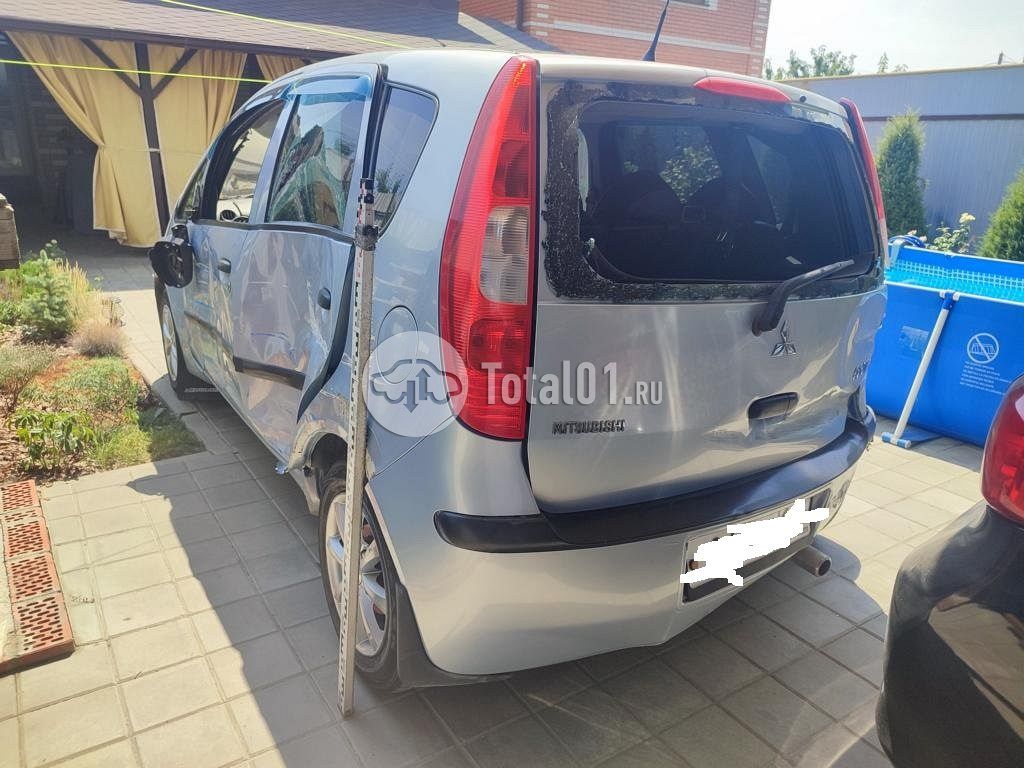 Фото Mitsubishi Colt 8