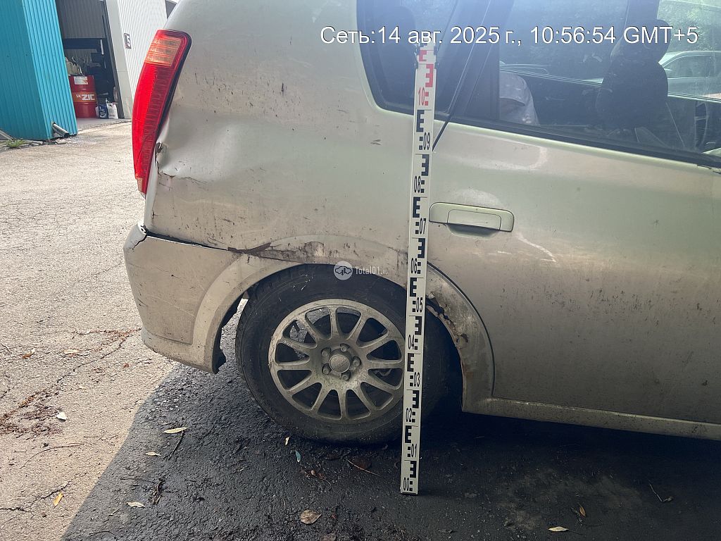 Фото Toyota Opa 16