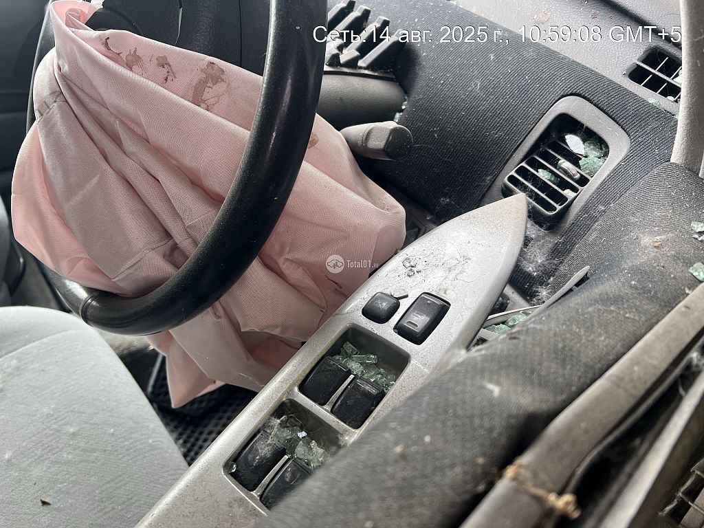 Фото Toyota Opa 146