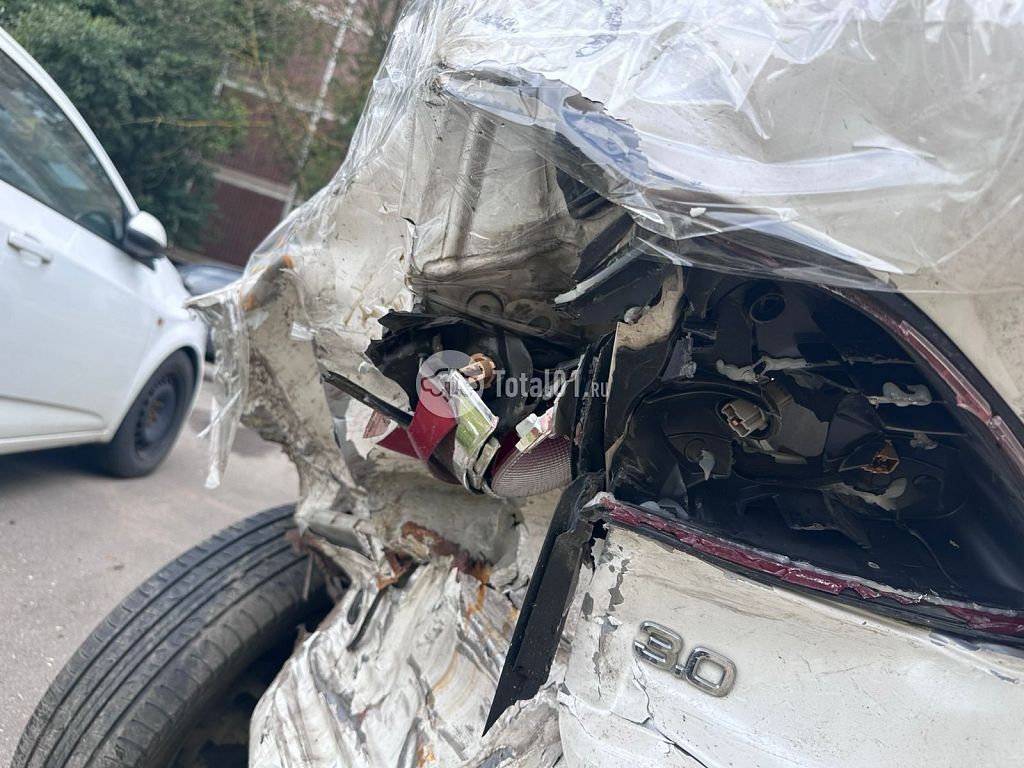 Фото Toyota Harrier 6