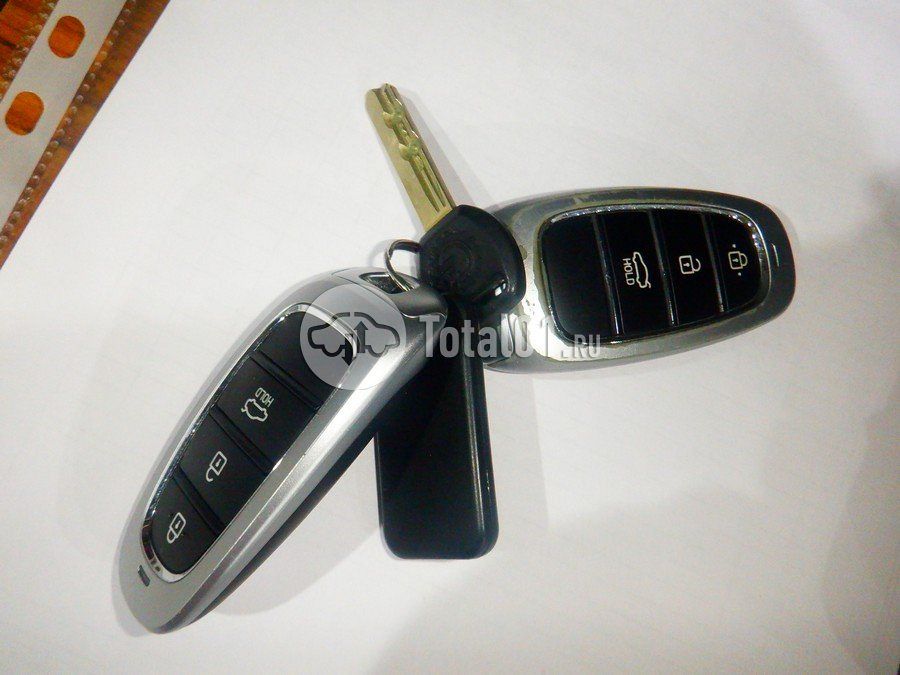 Фото Hyundai Sonata 576