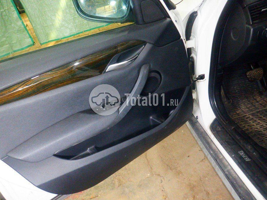 Фото BMW X1 84
