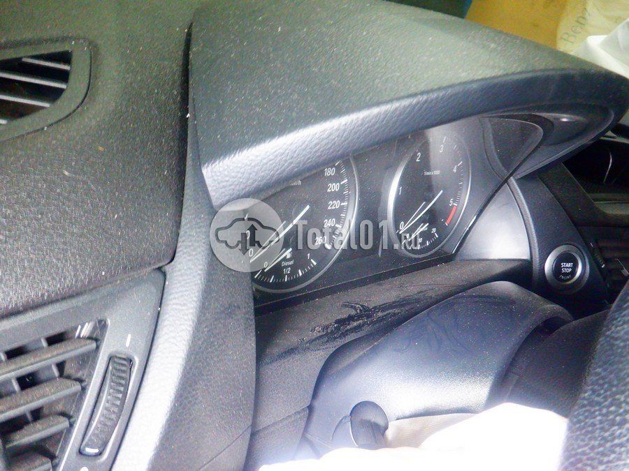 Фото BMW X1 106