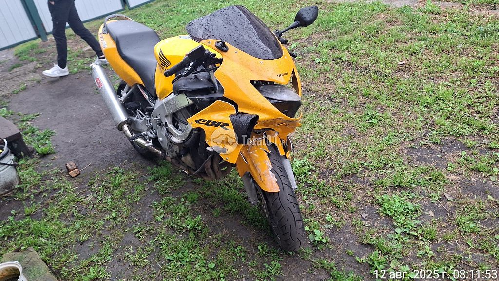 Фото Honda CBR600F 8