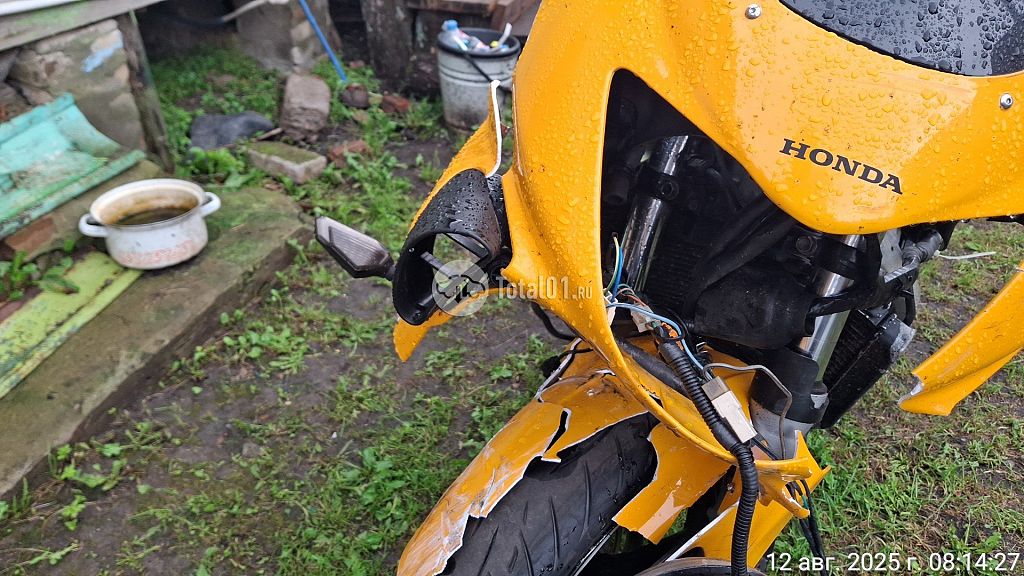 Фото Honda CBR600F 30