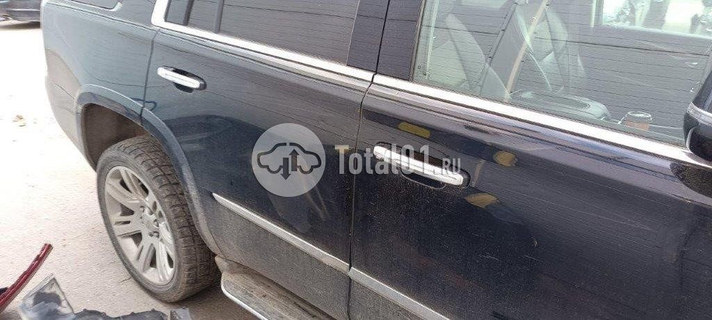 Фото Cadillac Escalade 120