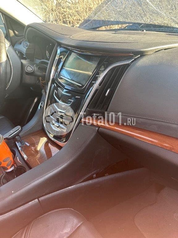 Фото Cadillac Escalade 562