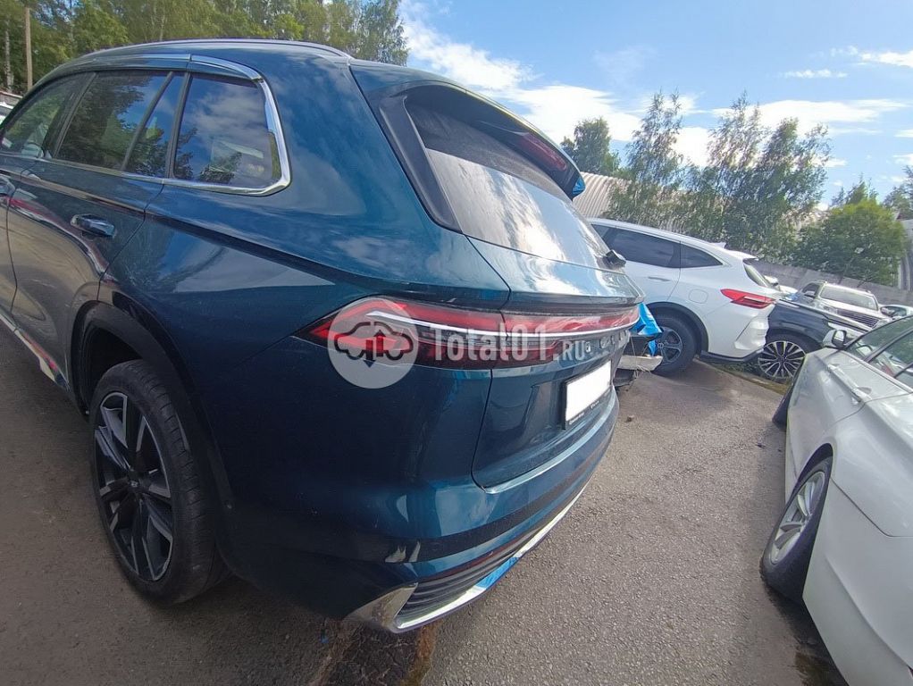 Фото Geely Monjaro 28