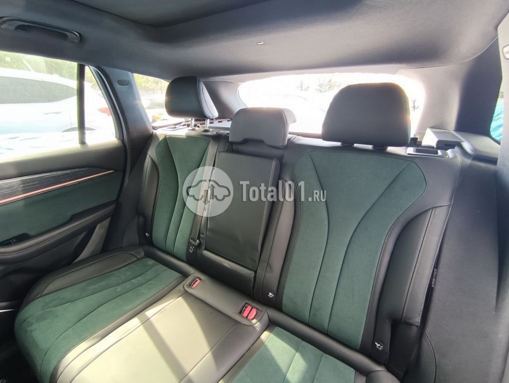 Фото Geely Monjaro 90