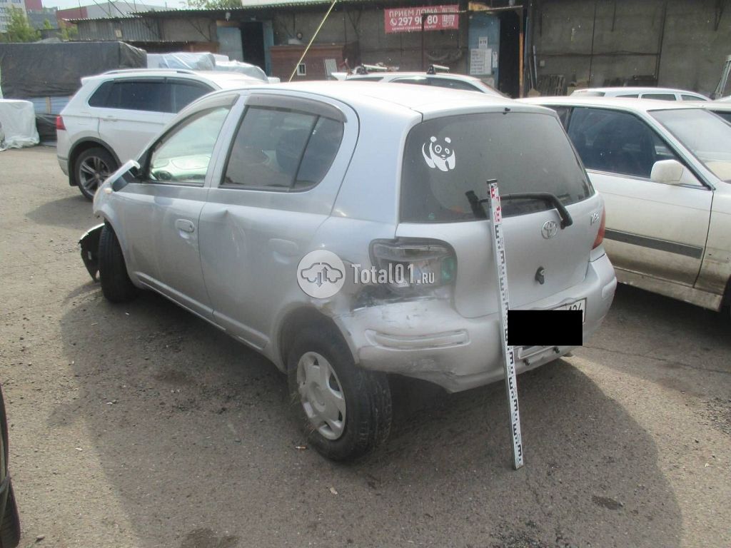 Фото Toyota Vitz 8