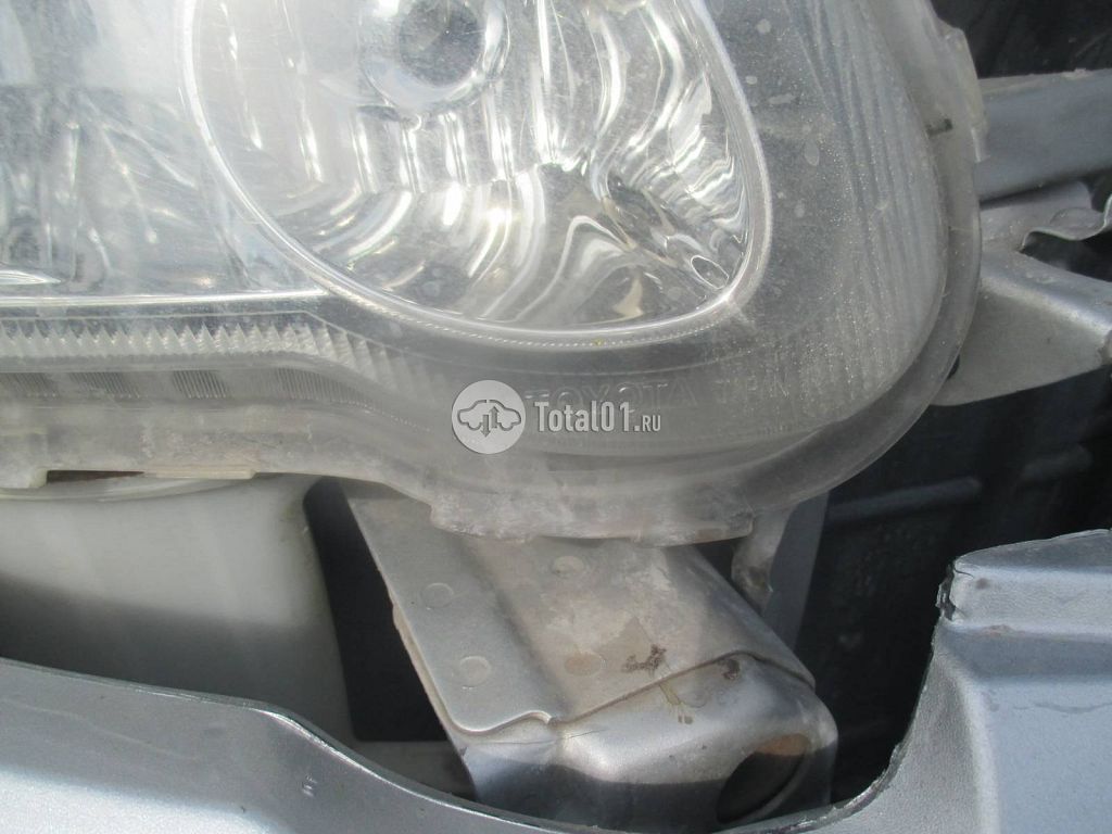 Фото Toyota Vitz 82