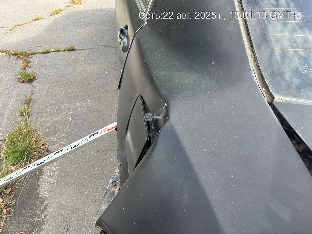 Фото Mitsubishi Diamante 40