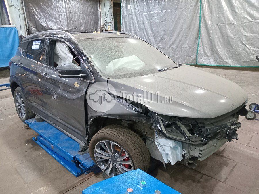 Фото Geely Coolray 6