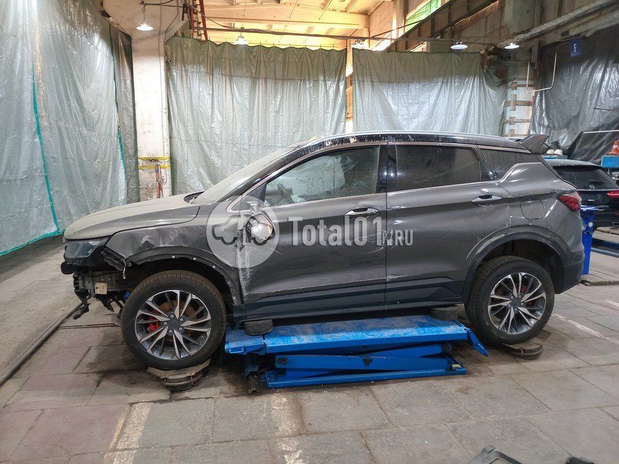Фото Geely Coolray 8