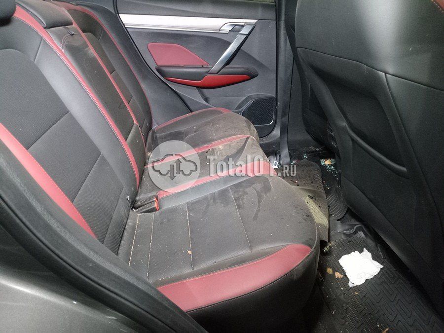 Фото Geely Coolray 40