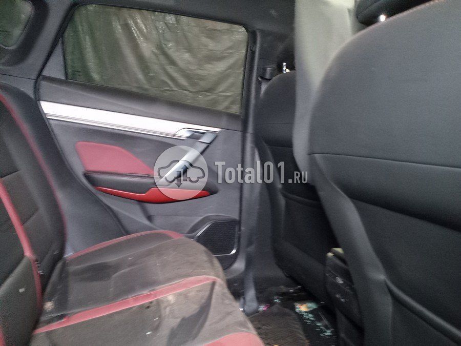 Фото Geely Coolray 48