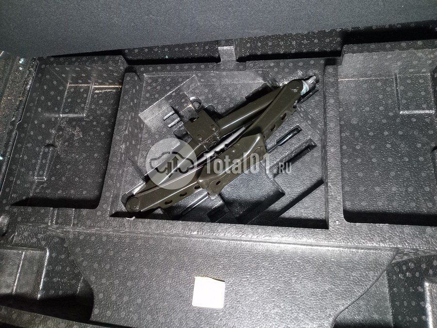 Фото Geely Coolray 50