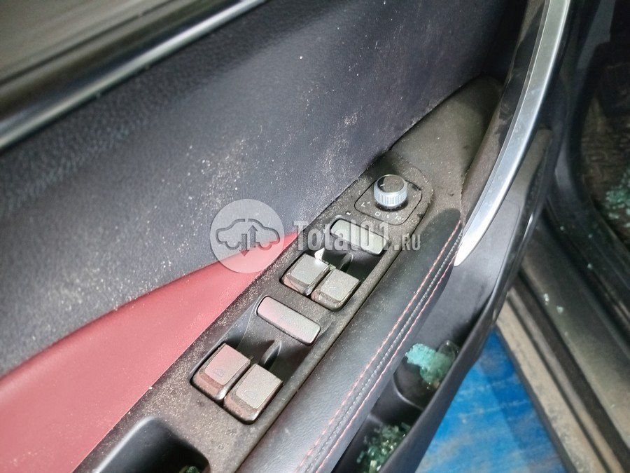 Фото Geely Coolray 76