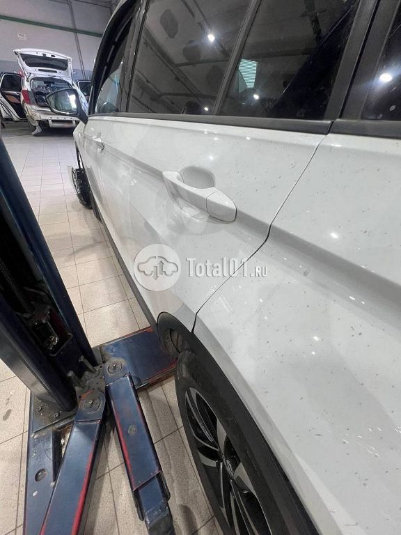 Фото Volkswagen Tiguan 440