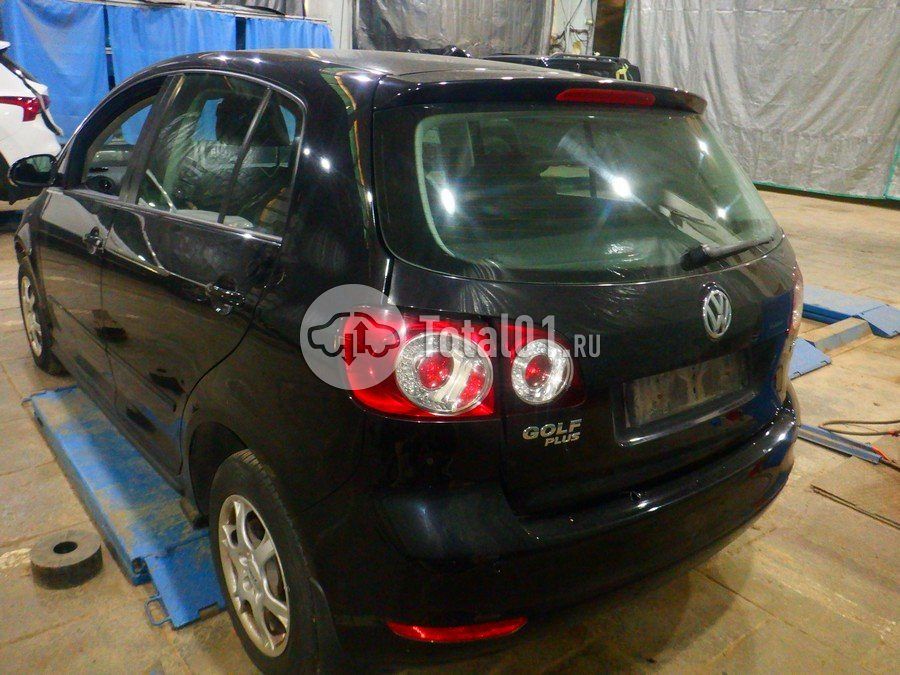 Фото Volkswagen Golf Plus 2
