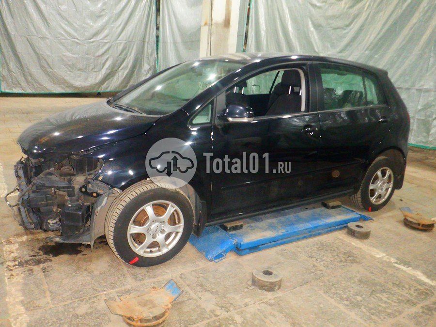 Фото Volkswagen Golf Plus 12