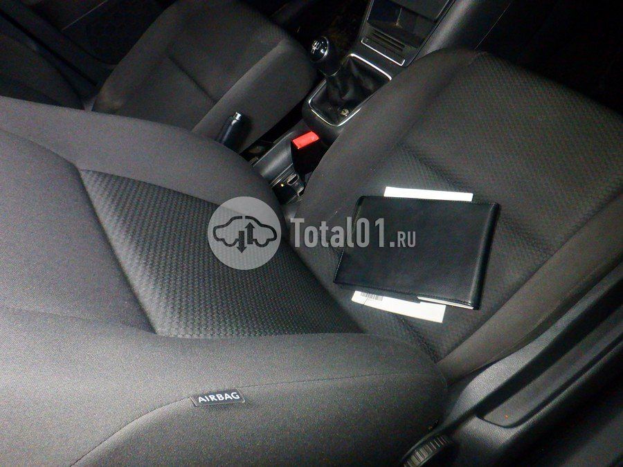 Фото Volkswagen Golf Plus 24