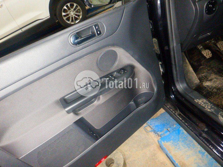 Фото Volkswagen Golf Plus 58