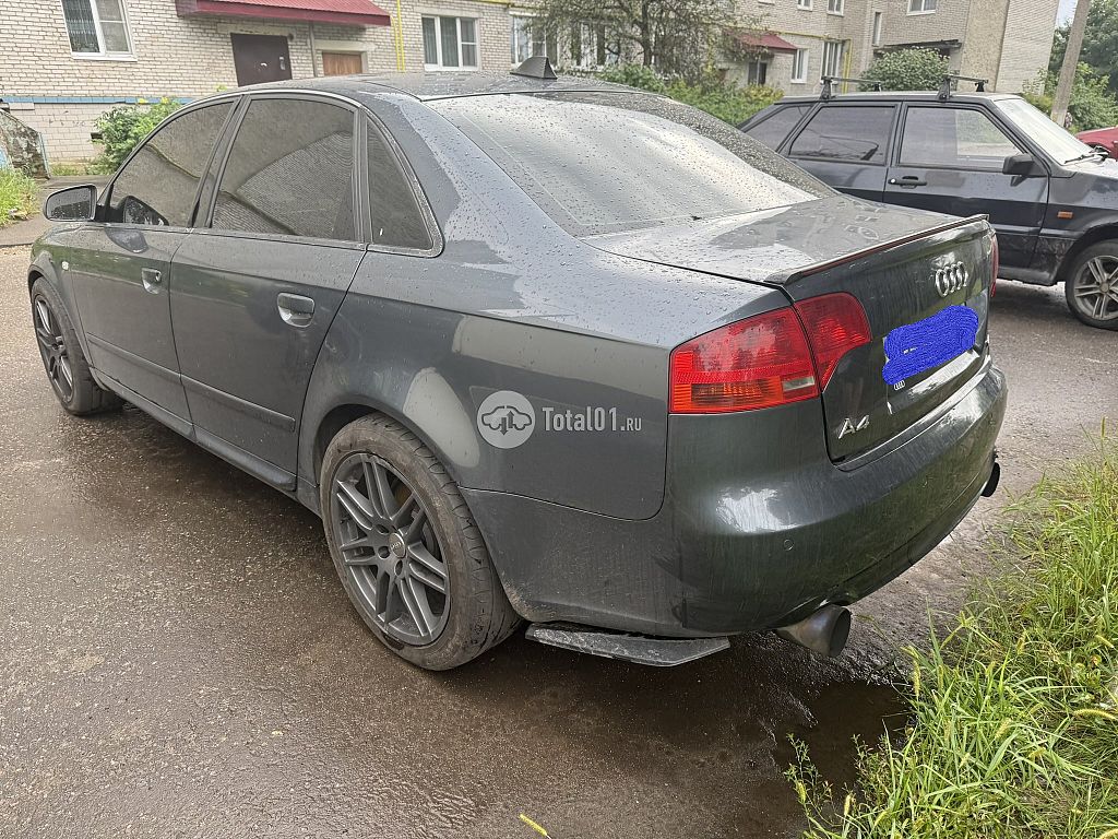 Фото Audi A4 8