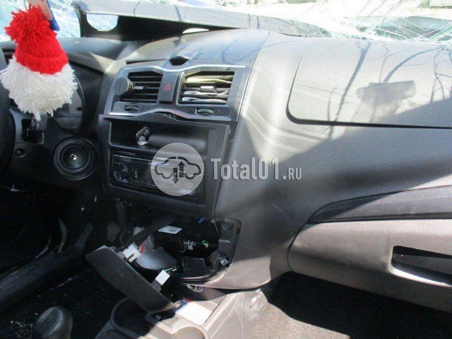 Фото ВАЗ (LADA) Granta 122