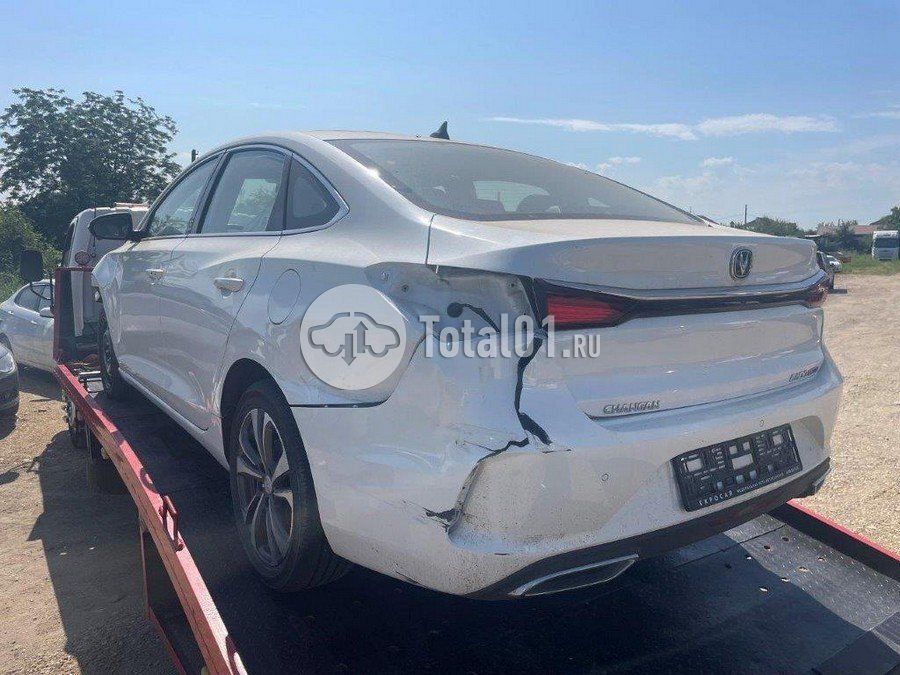 Фото Changan EADO PLUS 4