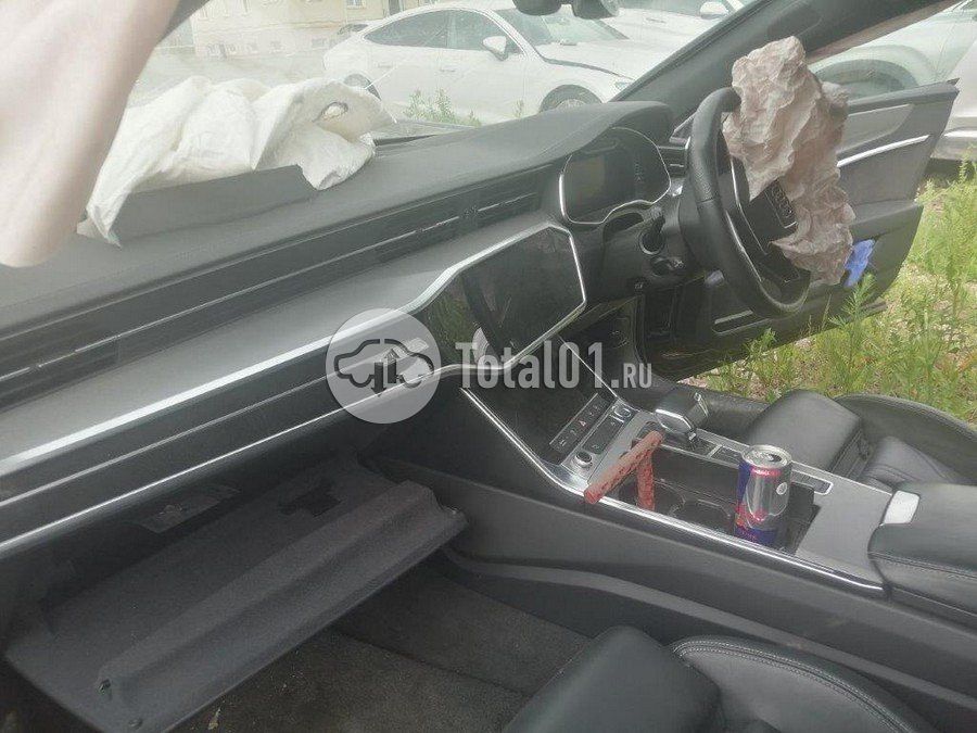 Фото Audi A7 42