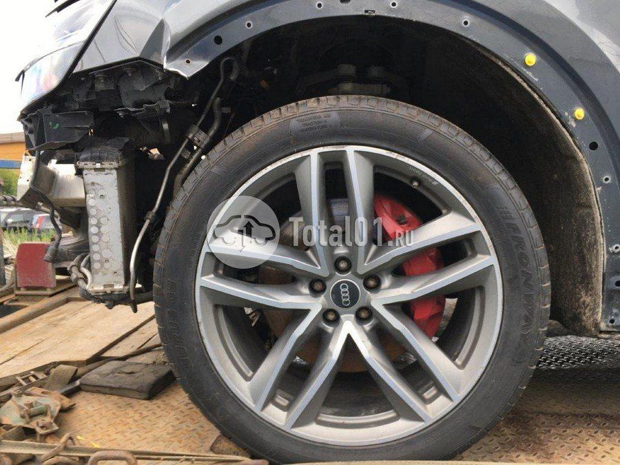 Фото Audi Q8 38