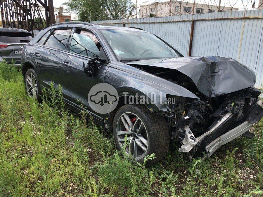 Фото Audi Q8 90
