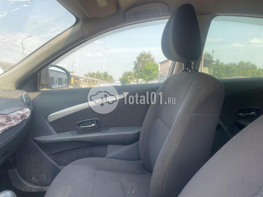 Фото Nissan Almera 64