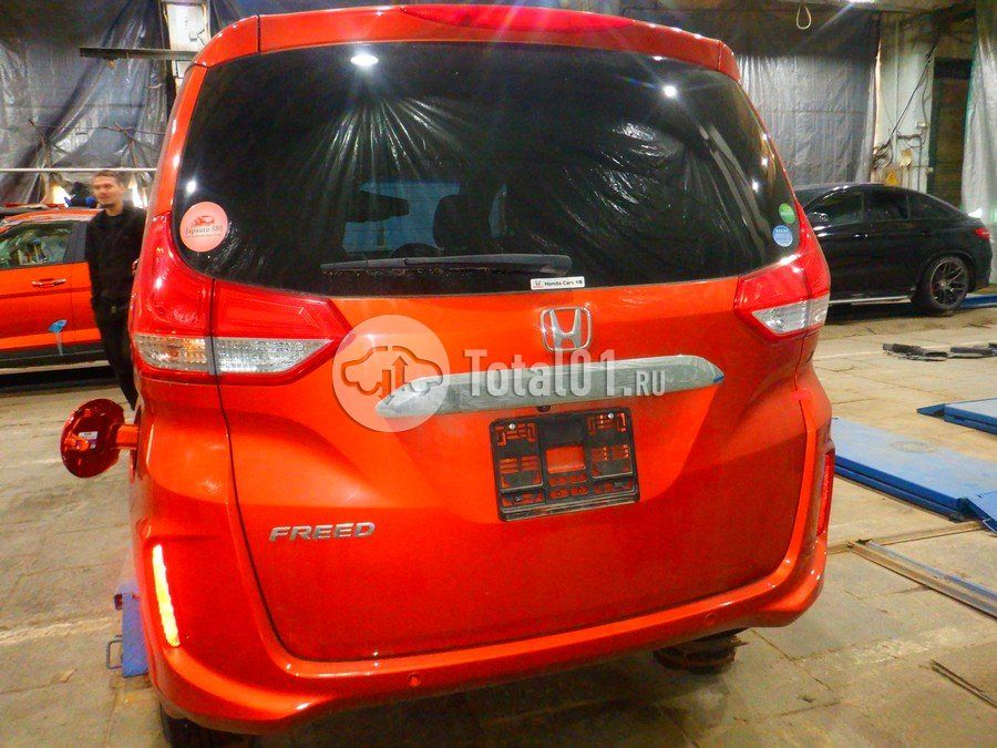 Фото Honda Freed 12