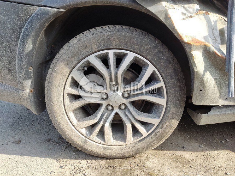 Фото Mitsubishi Outlander 90