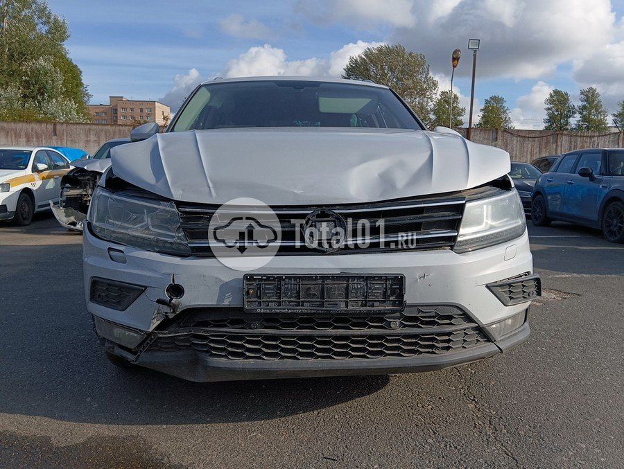 Фото Volkswagen Tiguan 6