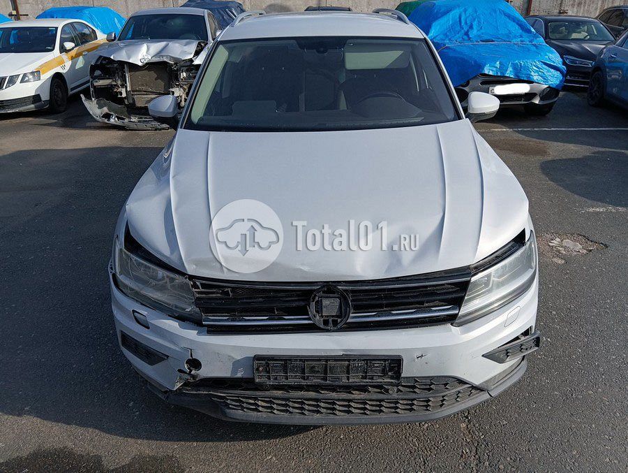 Фото Volkswagen Tiguan 8