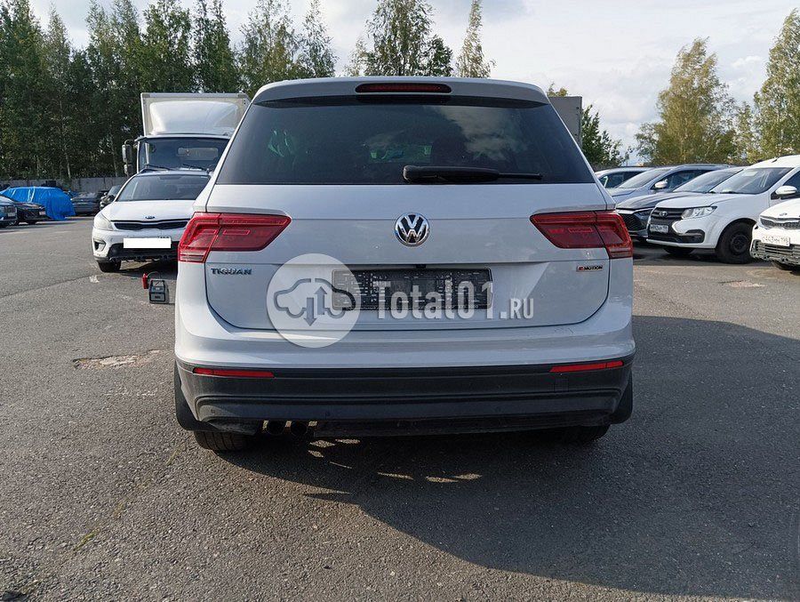 Фото Volkswagen Tiguan 18