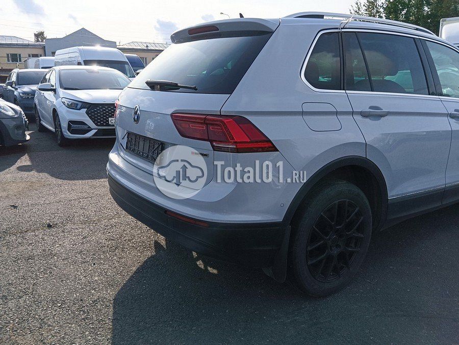 Фото Volkswagen Tiguan 22
